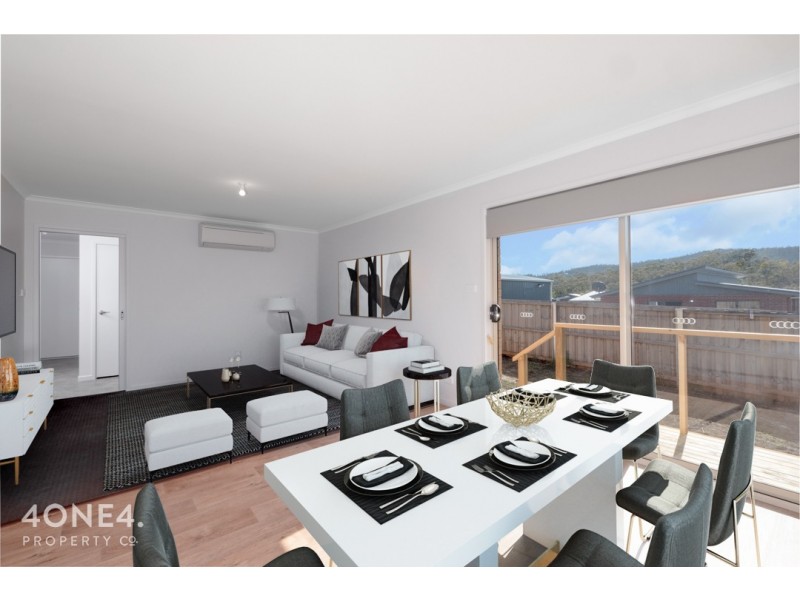2/5 Emerald Drive, Rokeby TAS 7019