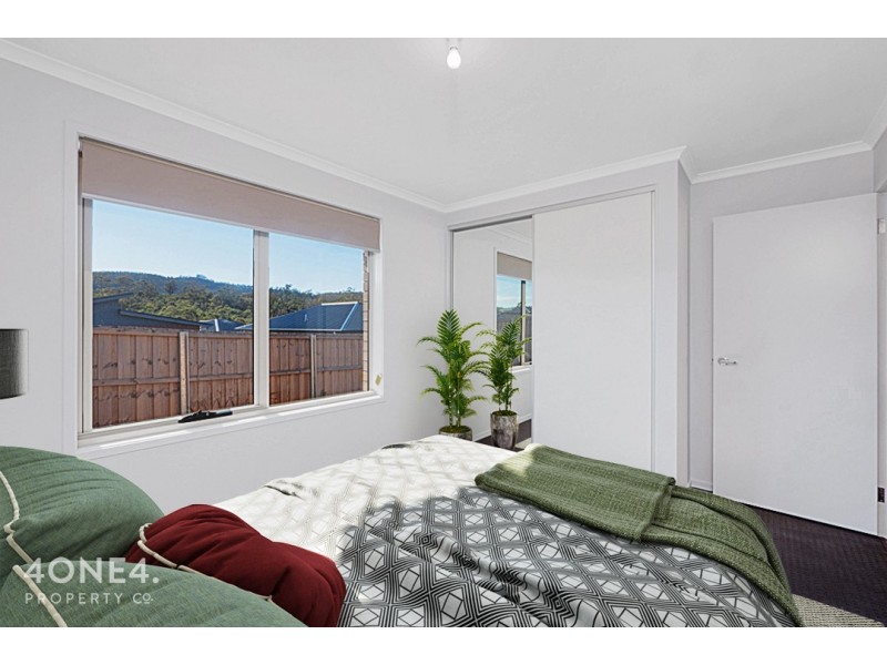 2/5 Emerald Drive, Rokeby TAS 7019