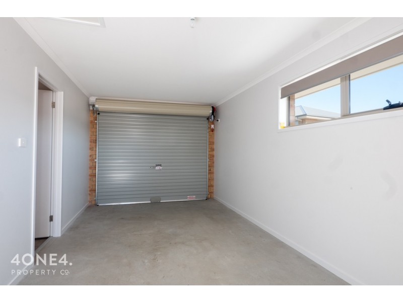2/5 Emerald Drive, Rokeby TAS 7019