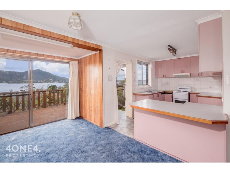 11 Pekurn Crescent, Berriedale TAS 7011