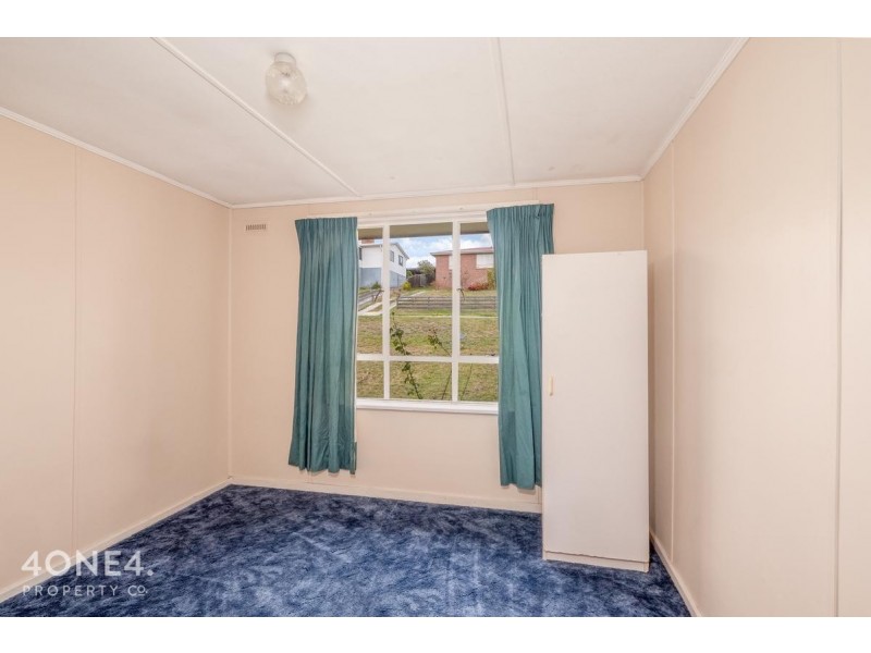 11 Pekurn Crescent, Berriedale TAS 7011