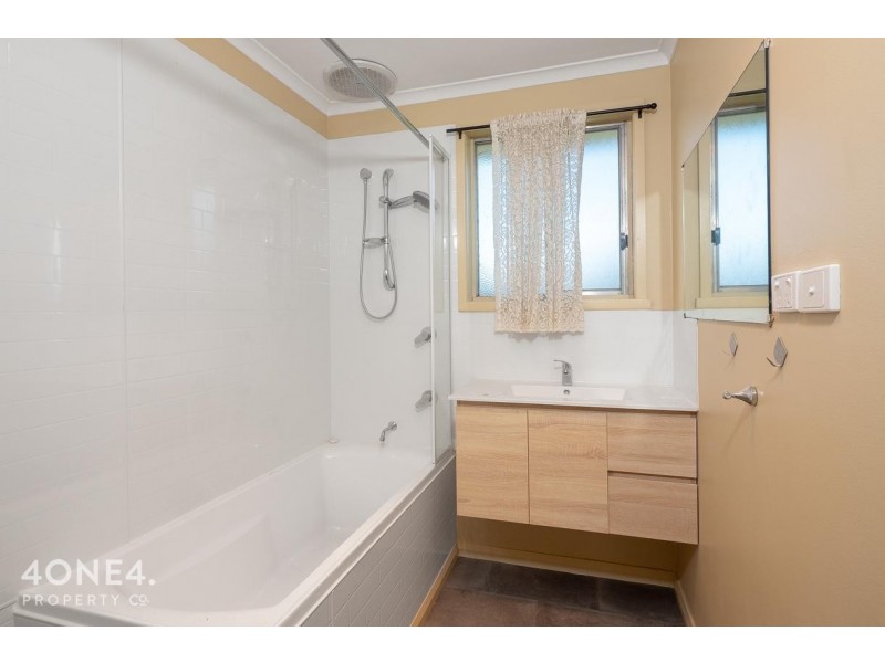 52 Fisher Drive, Herdsmans Cove TAS 7030