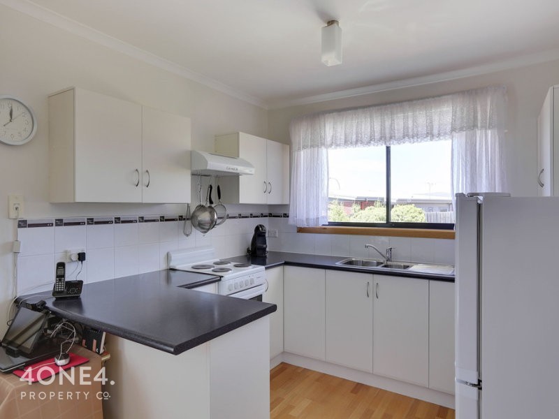 2/3 Madison Avenue, Brighton TAS 7030