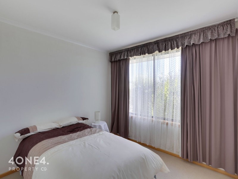 2/3 Madison Avenue, Brighton TAS 7030