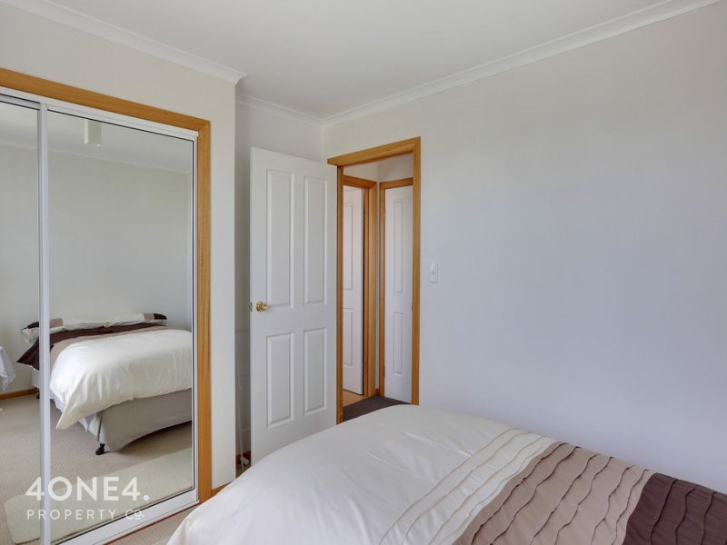 2/3 Madison Avenue, Brighton TAS 7030