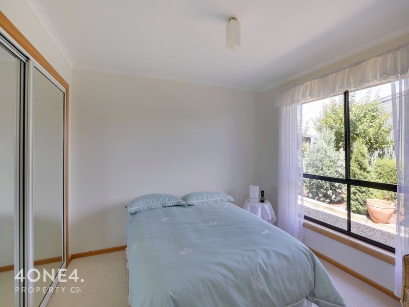 2/3 Madison Avenue, Brighton TAS 7030