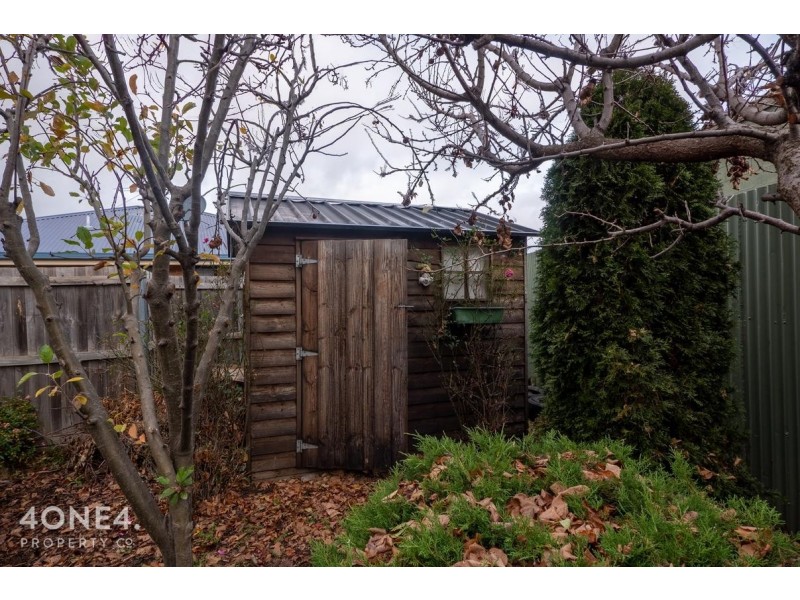 2/3 Madison Avenue, Brighton TAS 7030