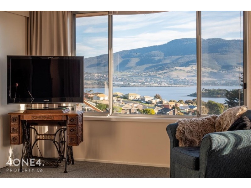 10 Kile Place, Herdsmans Cove TAS 7030