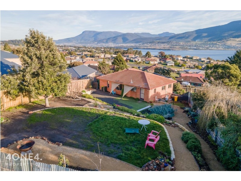 10 Kile Place, Herdsmans Cove TAS 7030