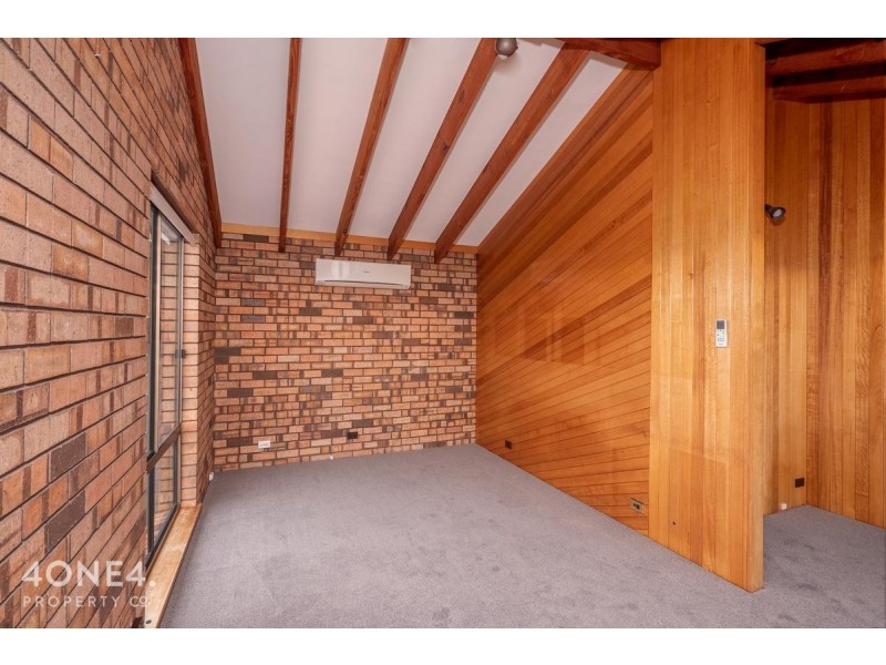 2/12 Tris Court, Berriedale TAS 7011