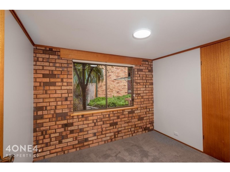 2/12 Tris Court, Berriedale TAS 7011