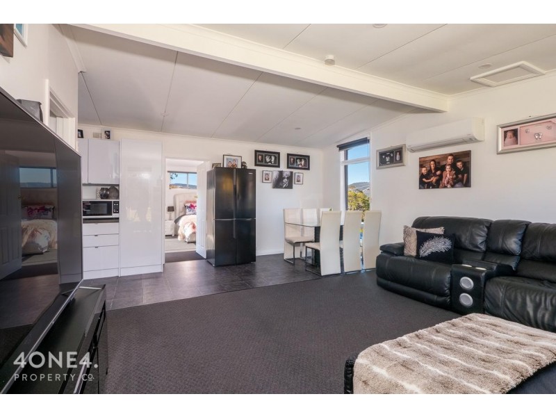 6 Arncliffe Road, Austins Ferry TAS 7011