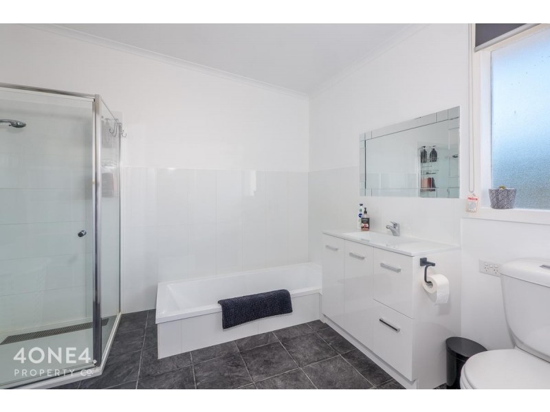 6 Arncliffe Road, Austins Ferry TAS 7011