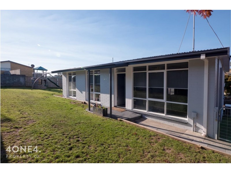6 Arncliffe Road, Austins Ferry TAS 7011