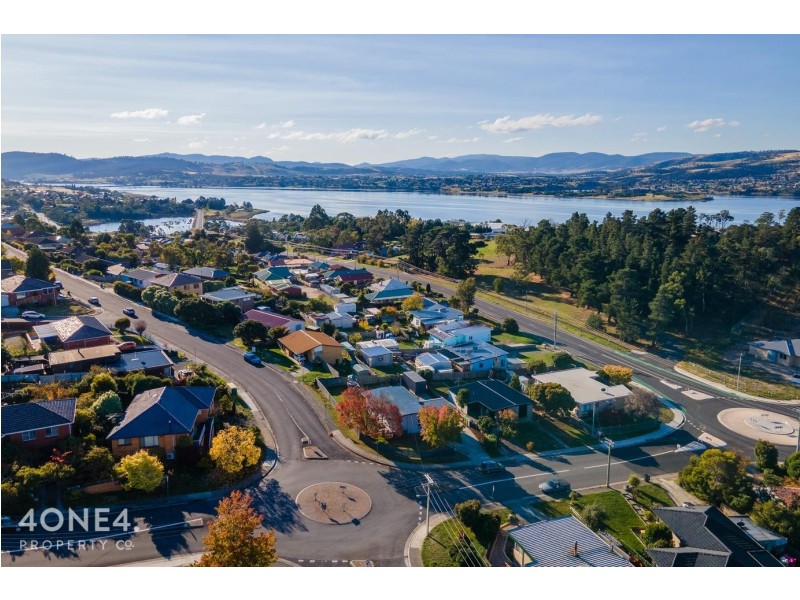 6 Arncliffe Road, Austins Ferry TAS 7011