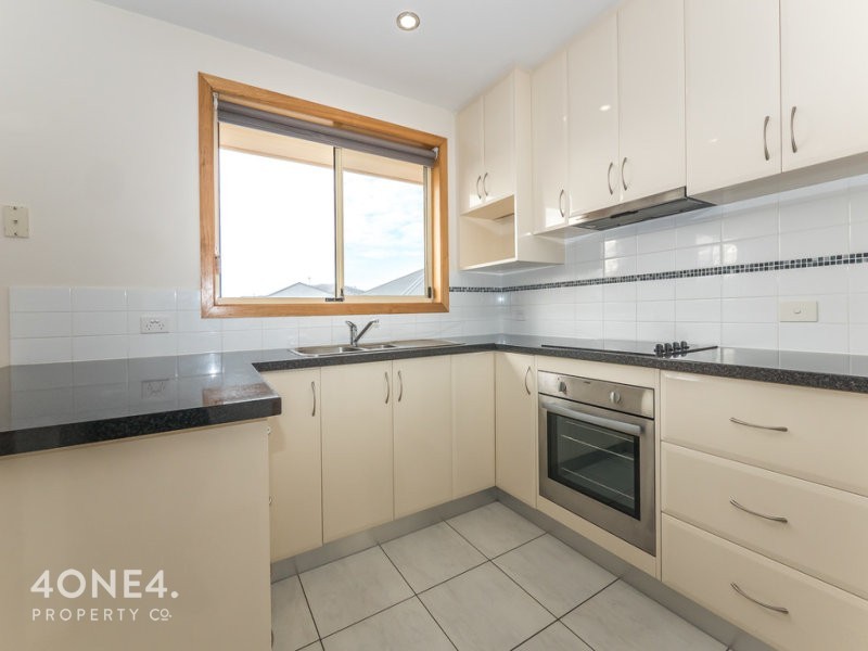 4/9 Henry Place, Brighton TAS 7030