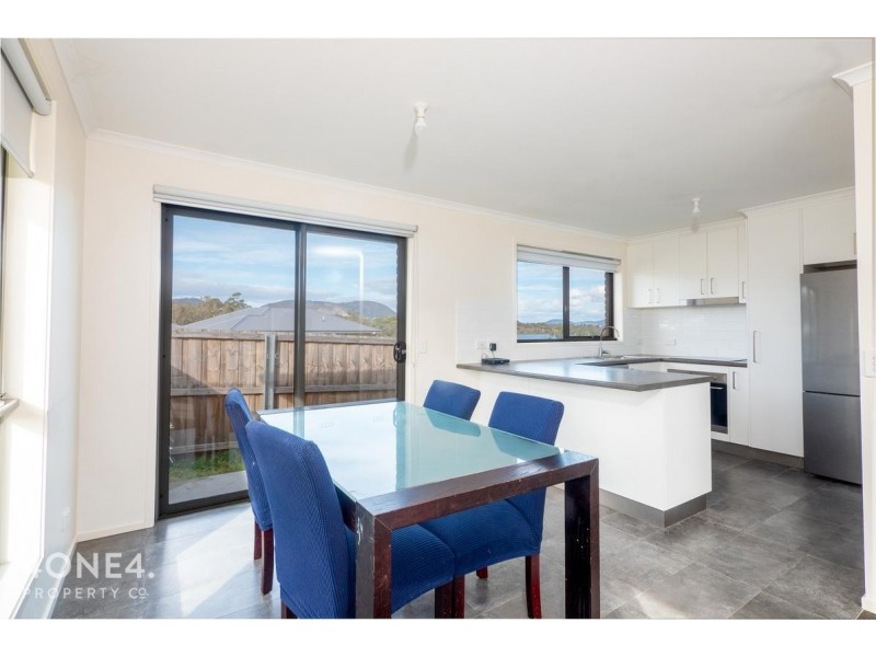 25 Fisher Drive, Herdsmans Cove TAS 7030