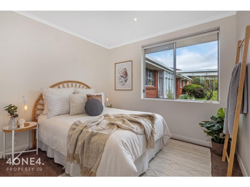 2/52 Lincoln Street, Lindisfarne TAS 7015