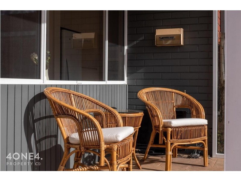 2/52 Lincoln Street, Lindisfarne TAS 7015