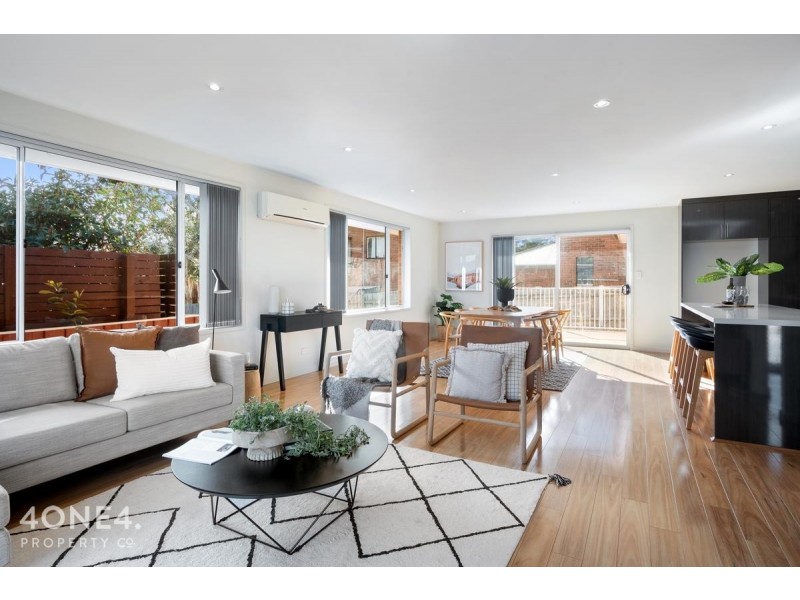 2/8 Mahoney Drive, Claremont TAS 7011