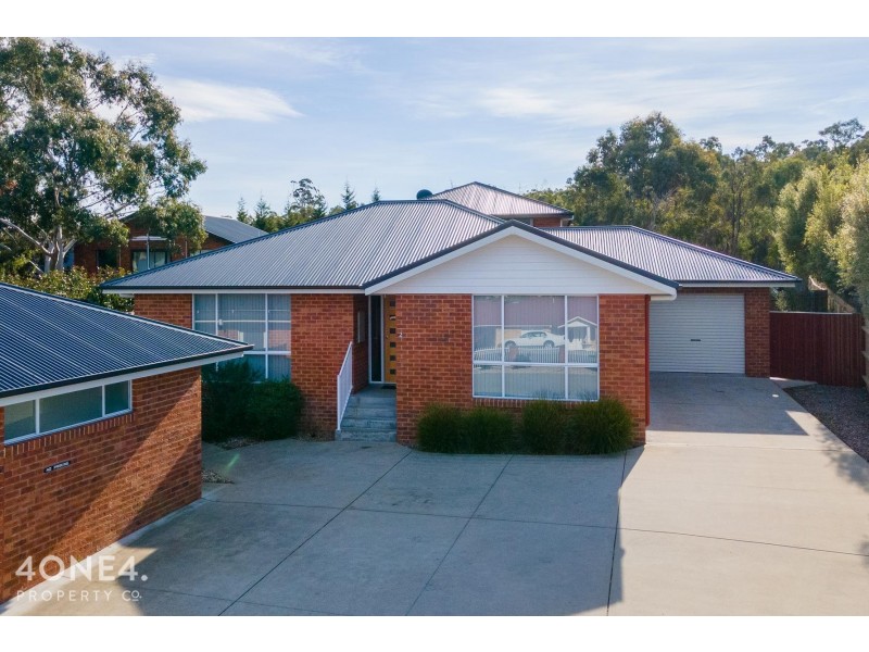 2/8 Mahoney Drive, Claremont TAS 7011