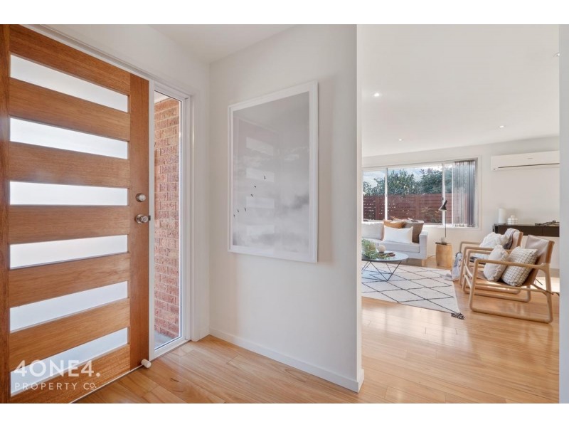 2/8 Mahoney Drive, Claremont TAS 7011