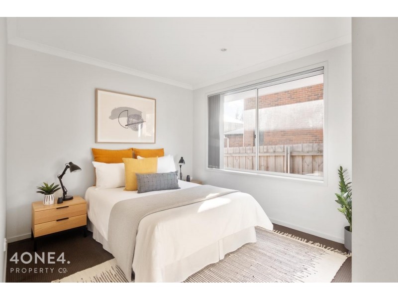 2/8 Mahoney Drive, Claremont TAS 7011