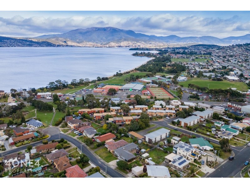 5/2 Clifford Court, Howrah TAS 7018