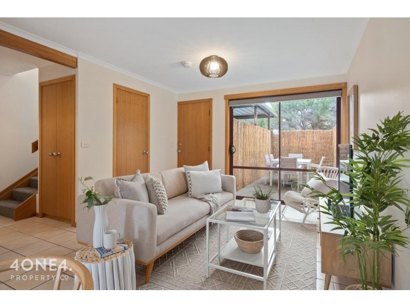 5/2 Clifford Court, Howrah TAS 7018