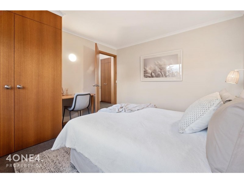 5/2 Clifford Court, Howrah TAS 7018