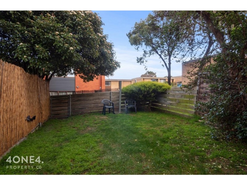 5/2 Clifford Court, Howrah TAS 7018