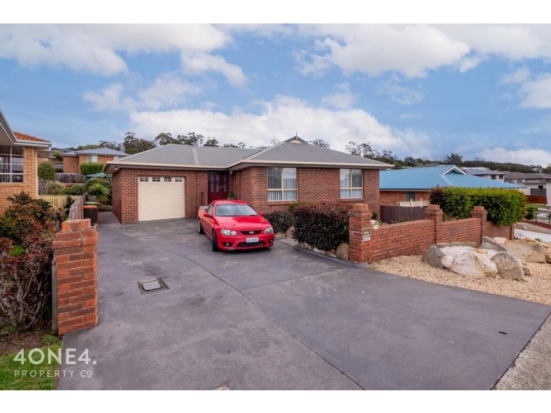27 Buckingham Drive, Howrah TAS 7018