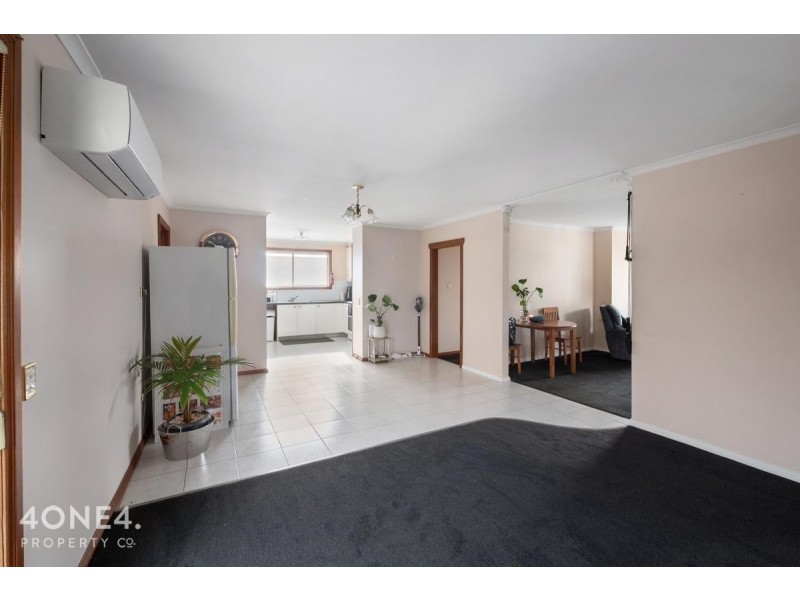 27 Buckingham Drive, Howrah TAS 7018