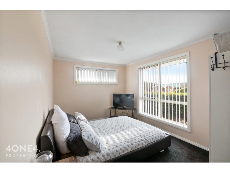 27 Buckingham Drive, Howrah TAS 7018