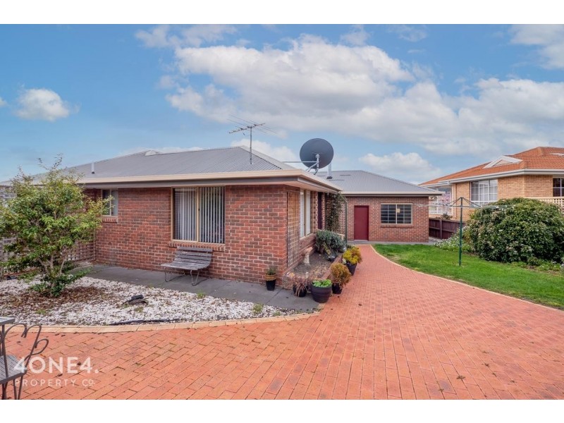 27 Buckingham Drive, Howrah TAS 7018