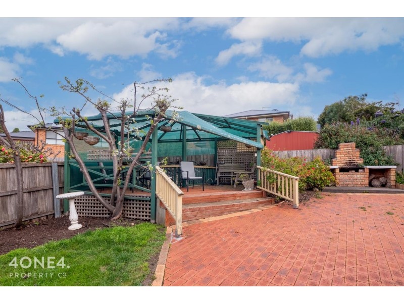 27 Buckingham Drive, Howrah TAS 7018