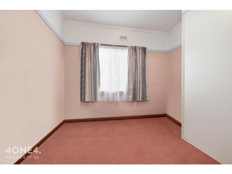 44 Gepp Parade, Derwent Park TAS 7009