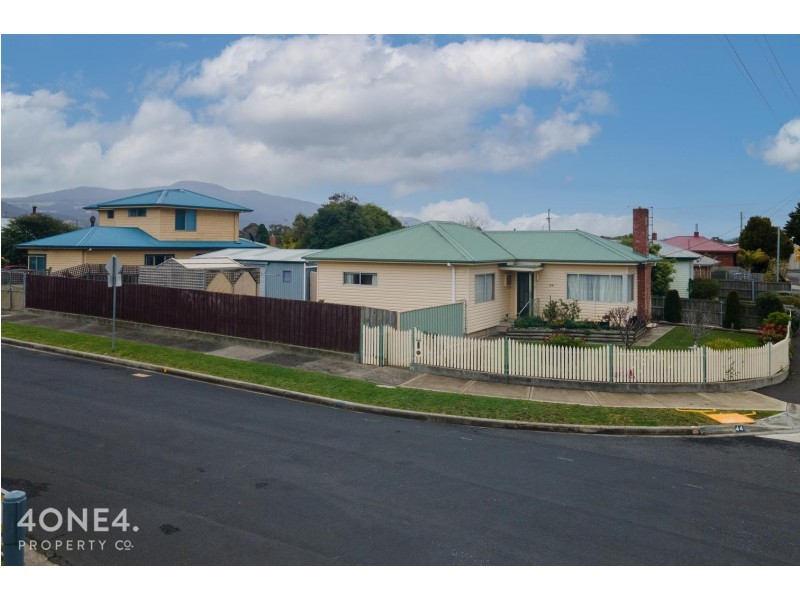 44 Gepp Parade, Derwent Park TAS 7009