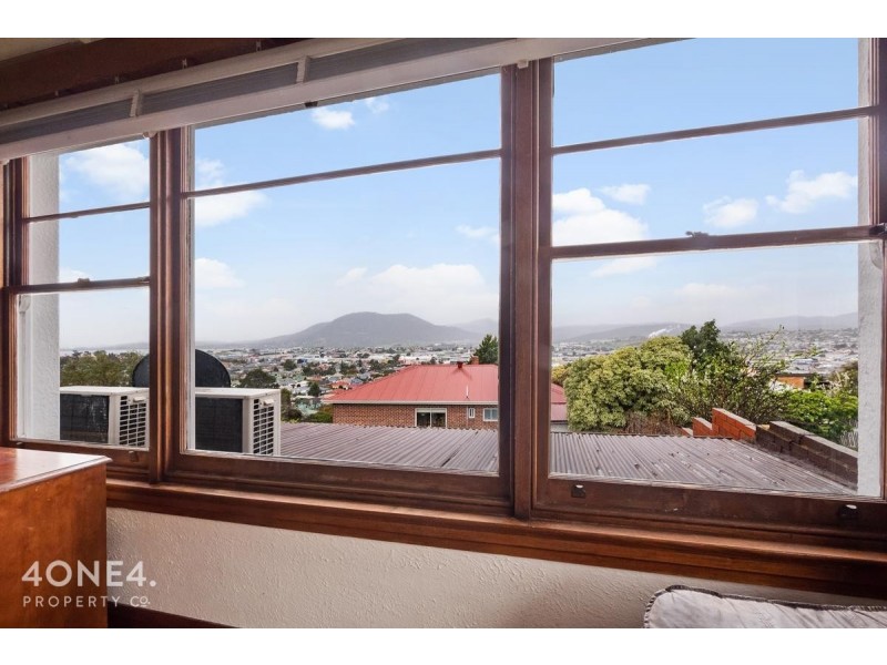 10 Wylie Crescent, West Moonah TAS 7009