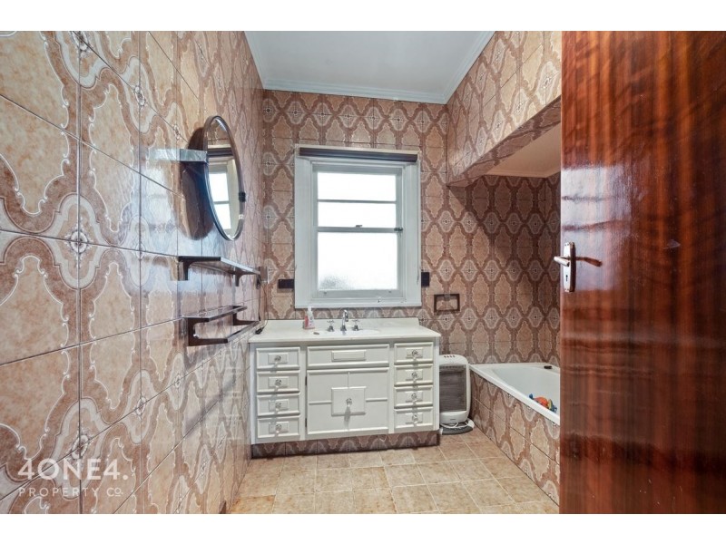 10 Wylie Crescent, West Moonah TAS 7009