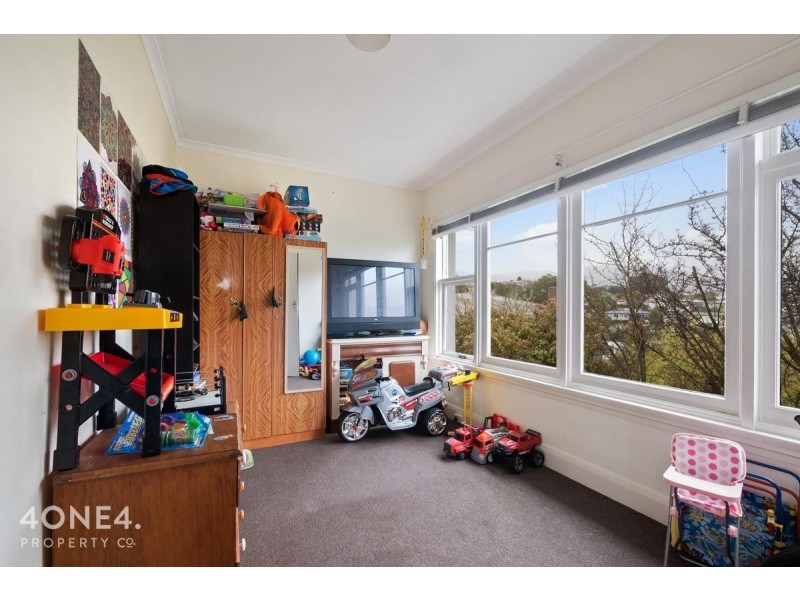 10 Wylie Crescent, West Moonah TAS 7009