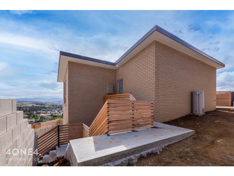 2/12A McLean Court, Rosetta TAS 7010