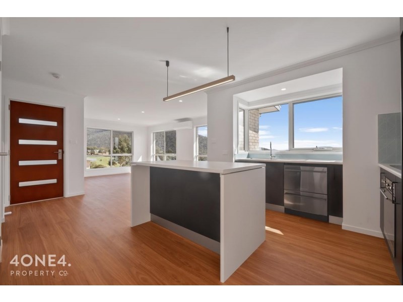 2/12A McLean Court, Rosetta TAS 7010