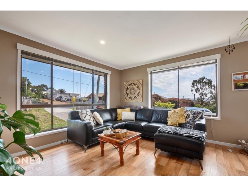 21 Reynolds Road, Midway Point TAS 7171