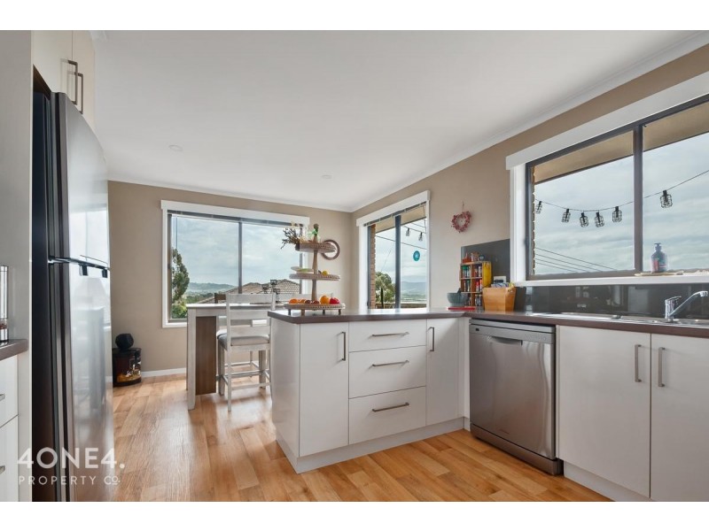 21 Reynolds Road, Midway Point TAS 7171