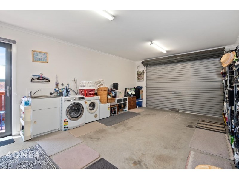2/3 Joshua Street, Mornington TAS 7018