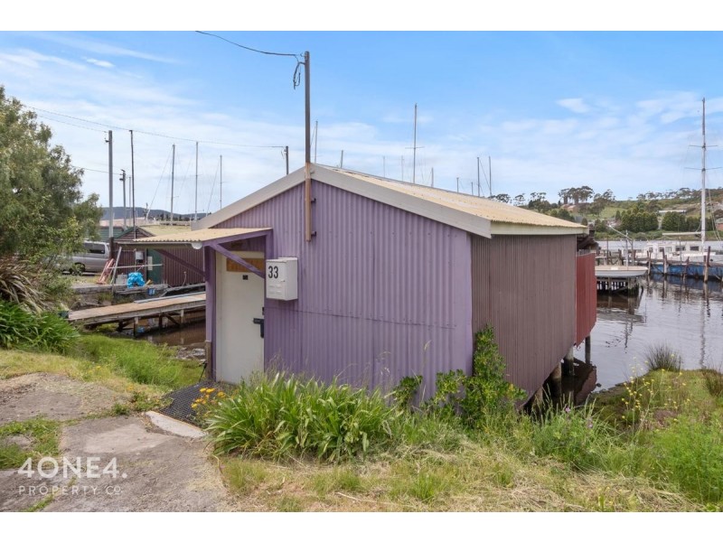 33 Gepp Parade, Derwent Park TAS 7009