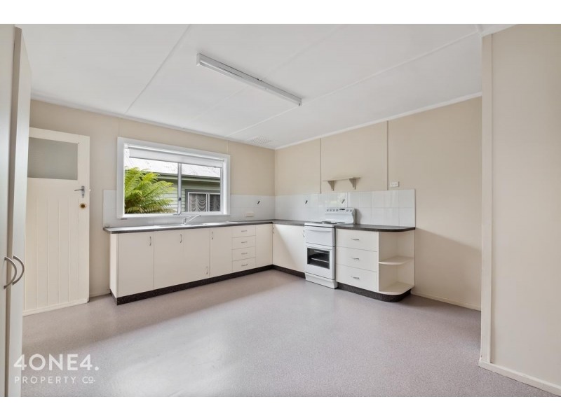 25 Curlew Parade, Claremont TAS 7011