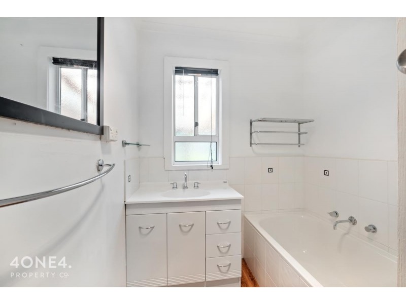 25 Curlew Parade, Claremont TAS 7011