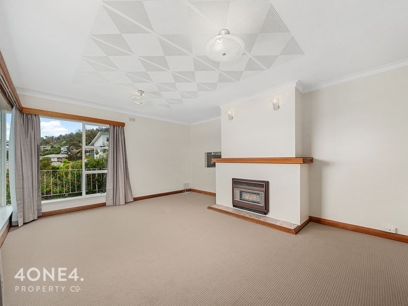 10 Tianna Road, Lindisfarne TAS 7015